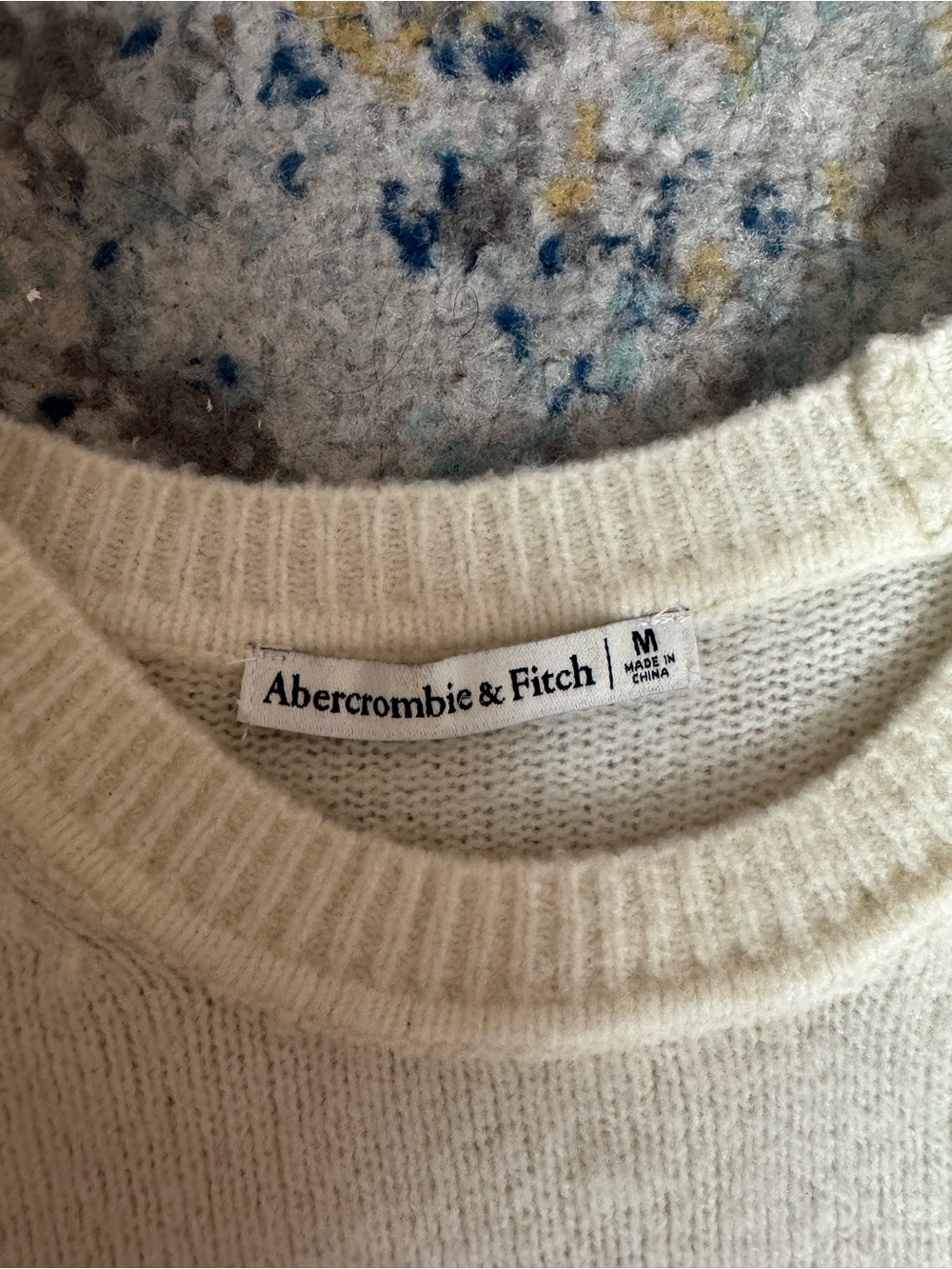 Abercrombie Madeline Crew Sweater in Cream size M - Picture 3 of 3